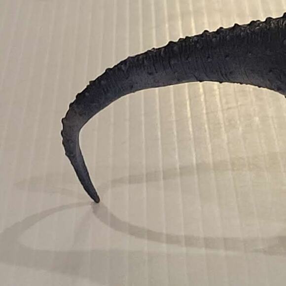 Battat Carnotaurus Dinosaur Figure Figurine Toy - Picture 11 of 15